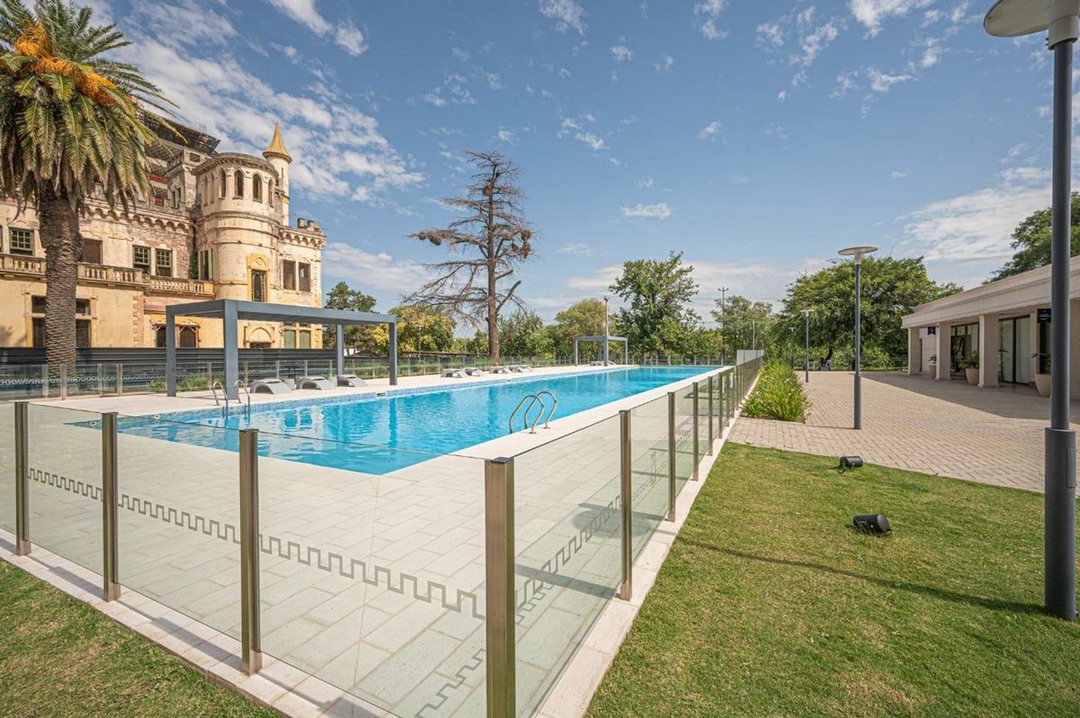 VENTA OPERA PARK 2 DORMI 2 BAÑOS PISO 12 COCHERA