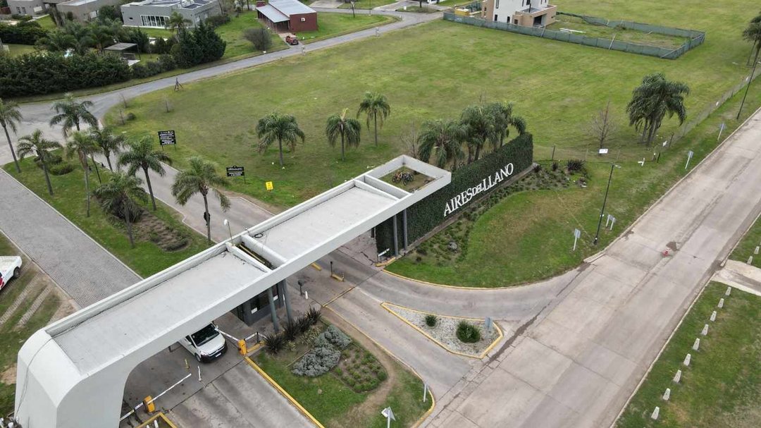 TERRENO EN VENTA AIRES DEL LLANO COUNTRY 1185 m2
