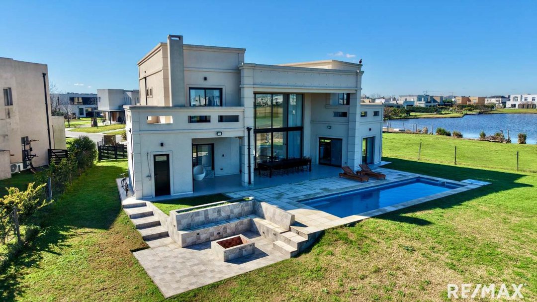 VENTA CASA BARRIO CERRADO EL CANTON GOLF ESCOBAR