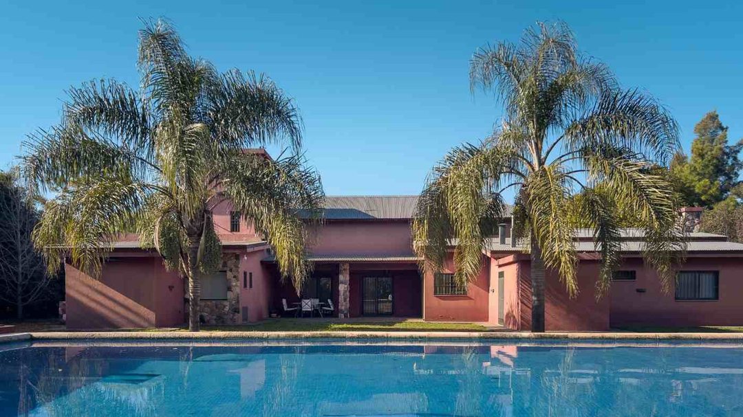 VENTA CASA 4 DORMITORIOS VILLA ALLENDE GOLF