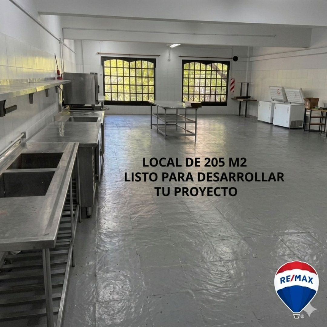 VENTA LOCAL 205 M2 GASTRONOMÍA Y VARIOS VILLA LURO