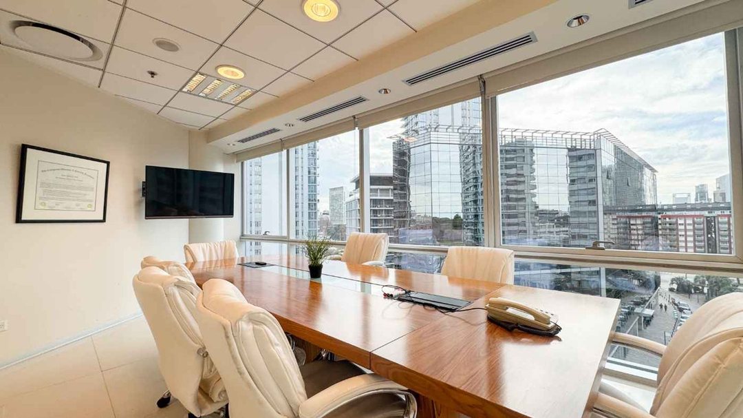 PISO DE OFICINAS/CENTRO MEDICO AAA MADERO HARBOUR