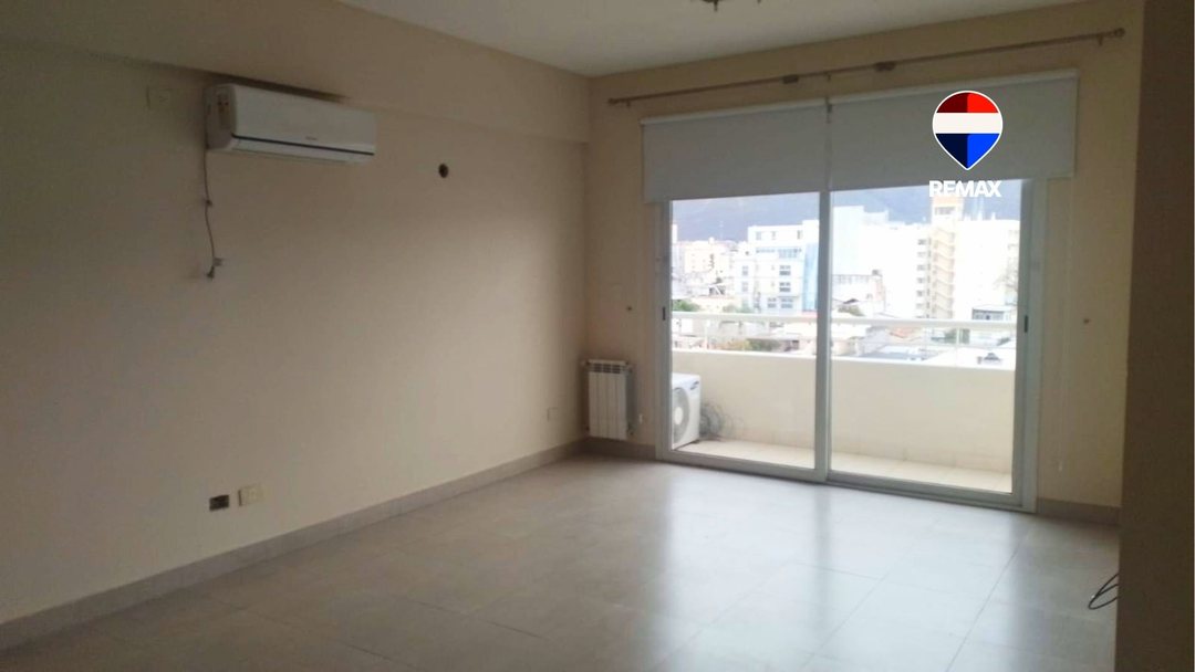 DEPARTAMENTO AMPLIO EN ALQUILER MACROCENTRO 2 DORM