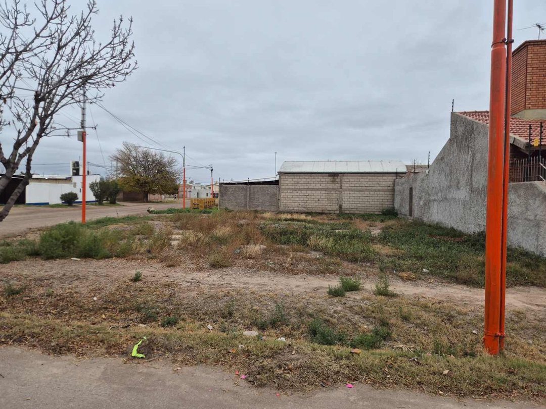 Oportunidad Lote Céntrico Ciudad de Rivadavia MZA.