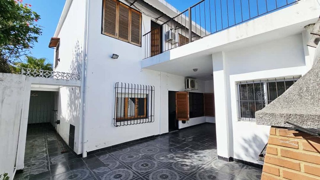 PH EN VENTA EN LANUS ESTE - ACEPTA PERMUTA