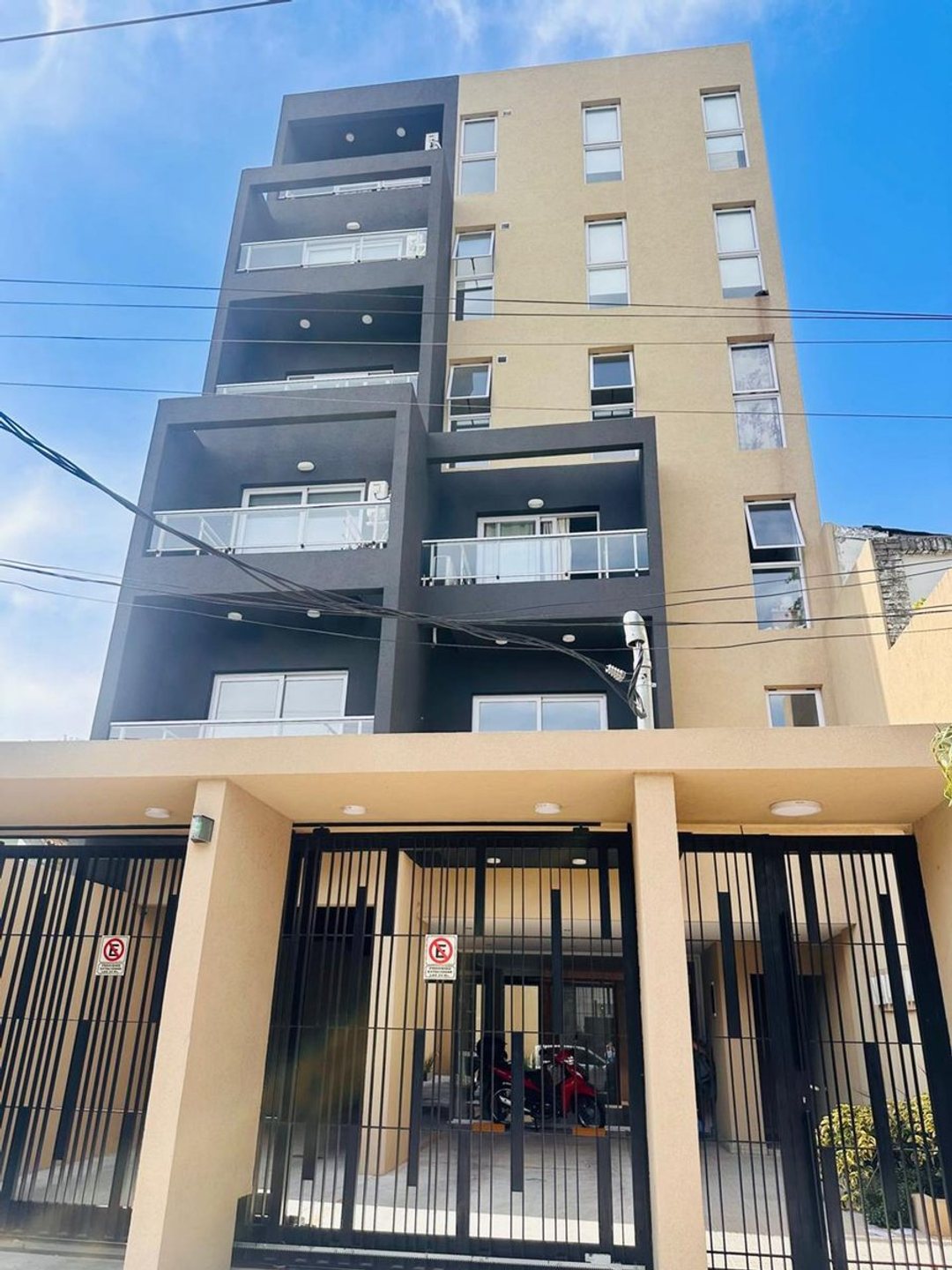 VENTA-MONOAMBIENTE C/BALCON- CIUDADELA.