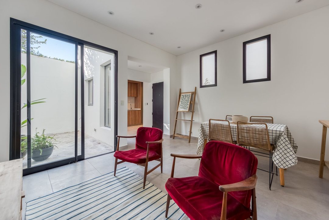 Venta PH 2,5 Ambs A NUEVO Patio y Terraza propia