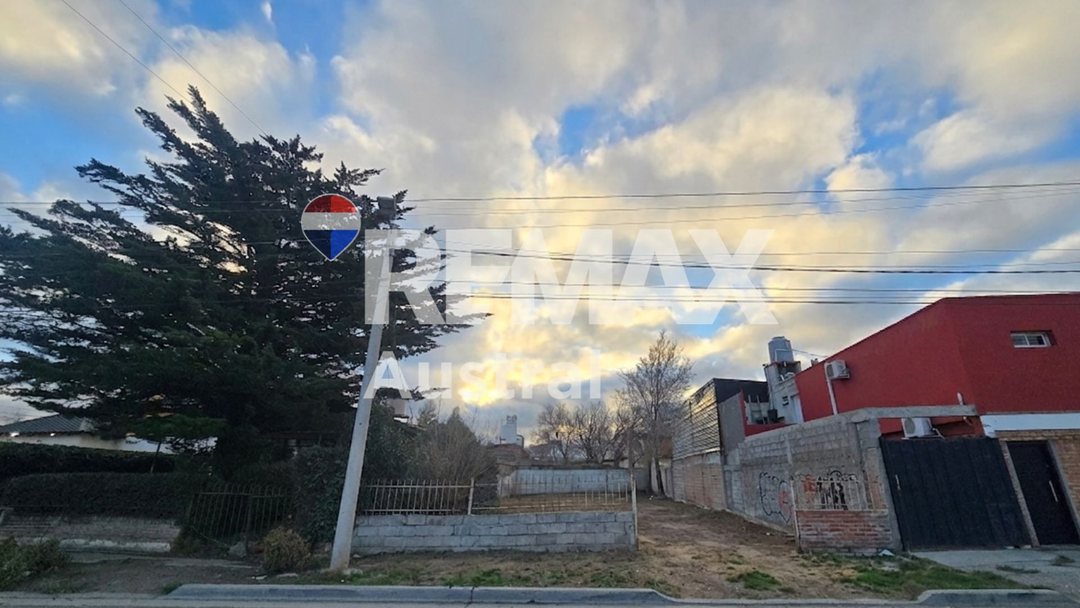 TERRENO EN BARRIO ROCA