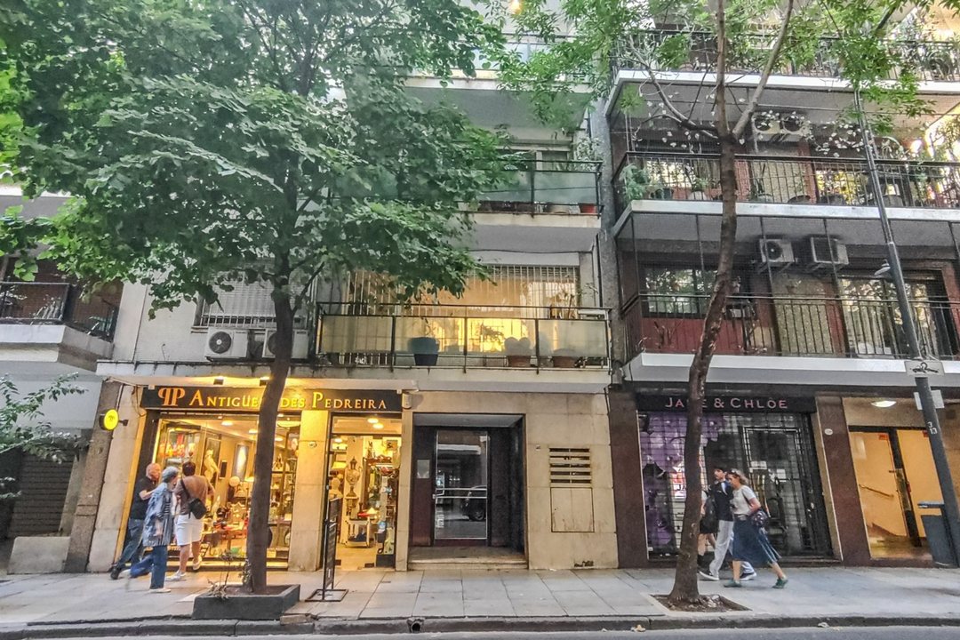 Alquiler Residencial , 4 ambientes, Recoleta