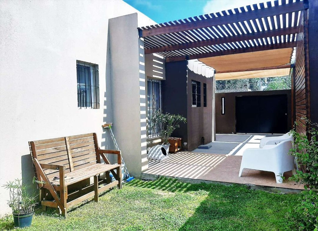 VENTA CASA 3 AMBIENTES GRAL RODRIGUEZ APTO CREDITO