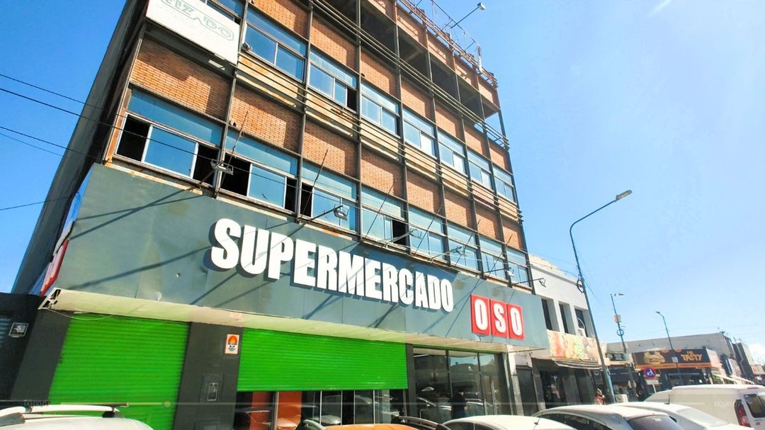Local en venta, tres plantas, San Miguel