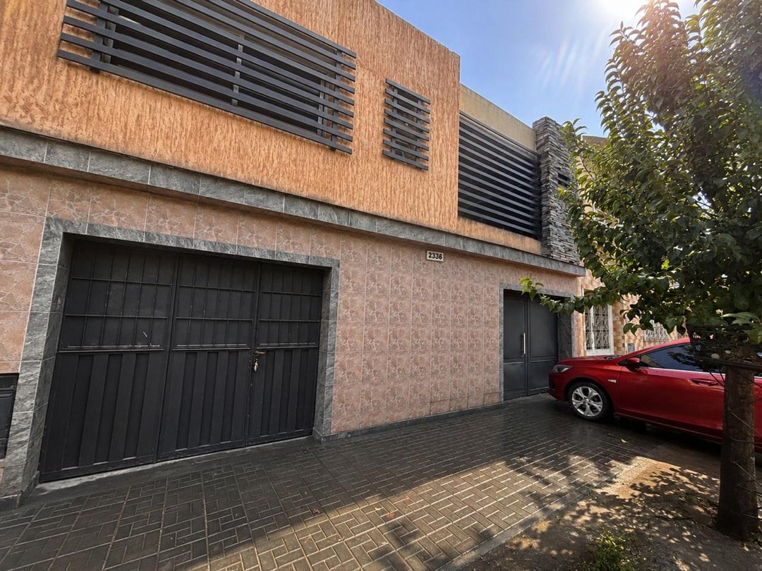VENTA CASA MAS DEPARTAMENTO BARRIO ECHEVERRIA