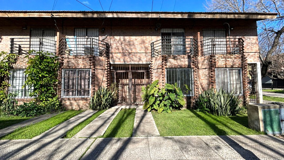 venta departamento duplex 2 ambientes muñiz patio
