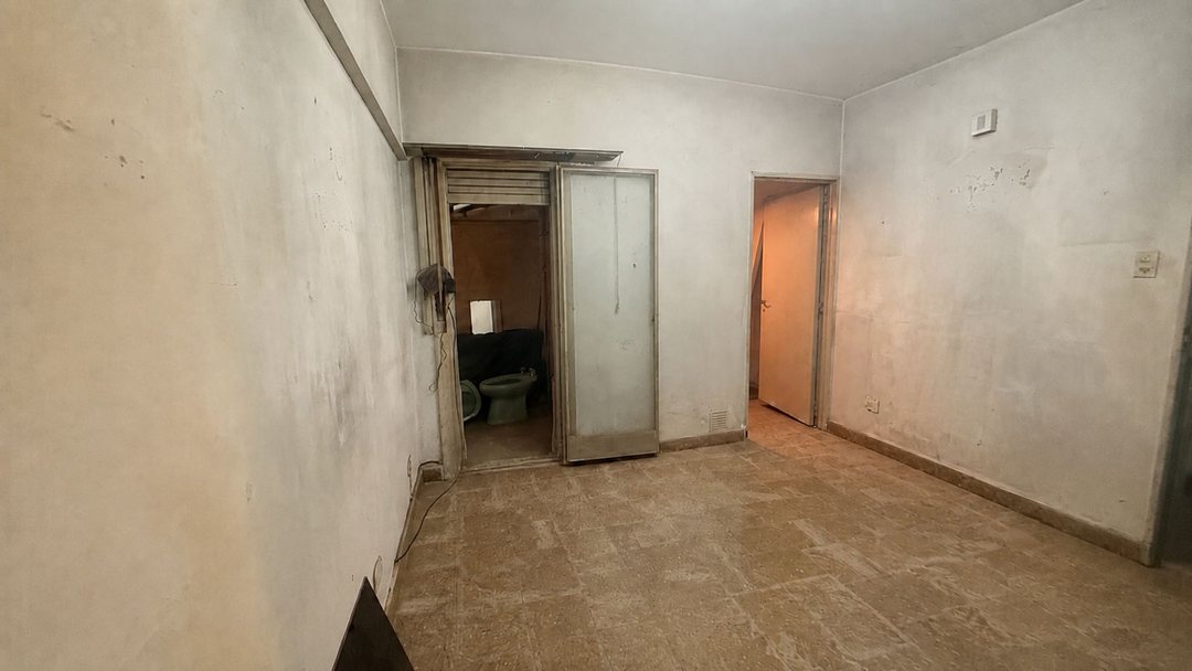 Venta Depto 2 Amb. c/Patio A refaccionar Caballito