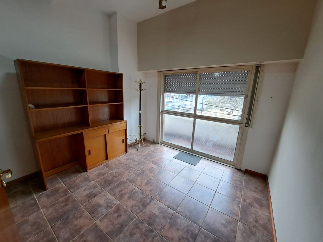 Oficina Venta Caseros Esquina San Martín y Alberdi