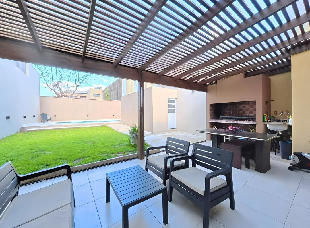 VENTA PH 4 AMB CON PILETA JARDÍN VILLA PUEYRREDÓN