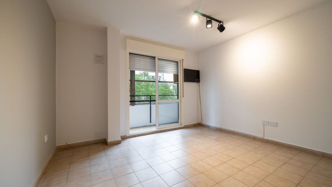 DEPARTAMENTO EN VENTA TRES DORMITORIOS CENTRO