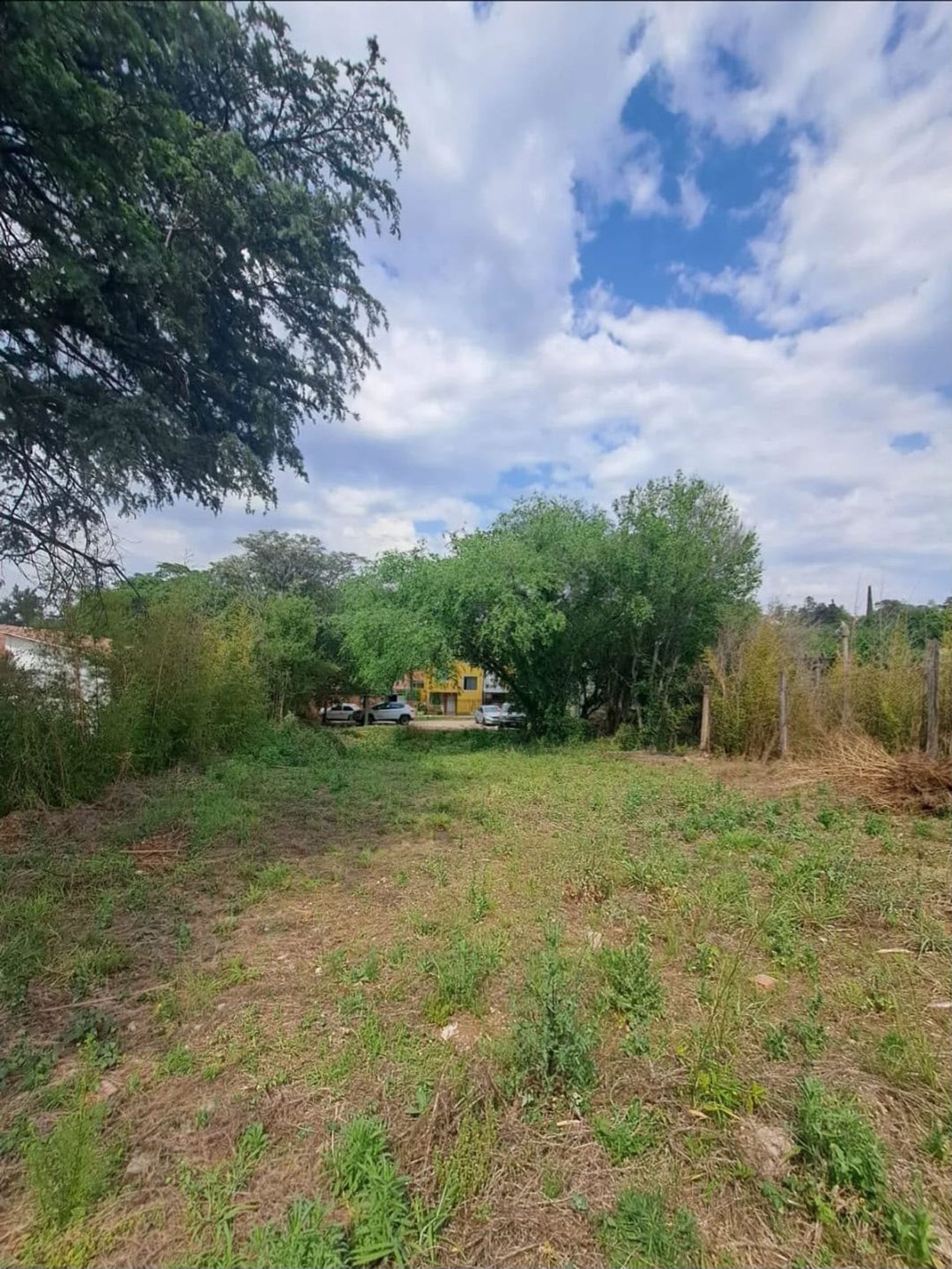 VENTA TERRENO CARLOS PAZ 705 M2 - CON ESCRITURA