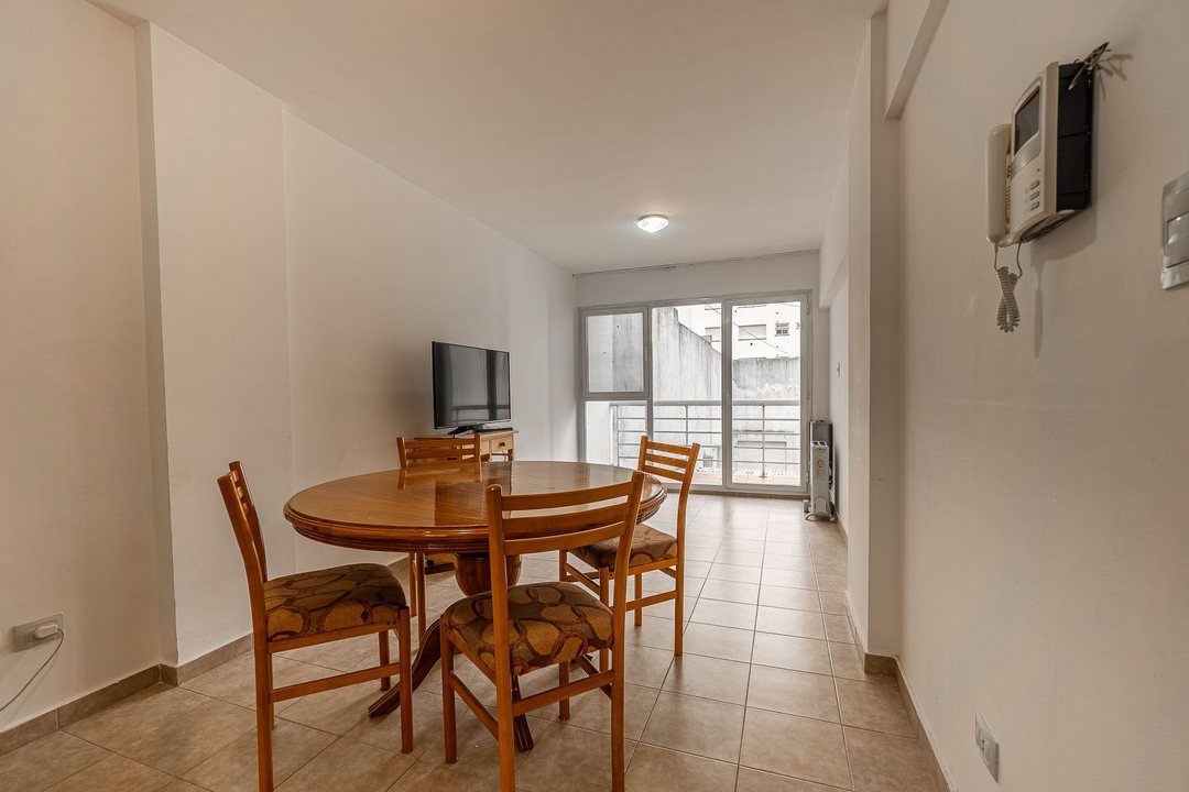 VENTA DEPARTAMENTO  DOS AMBIENTES CENTRO