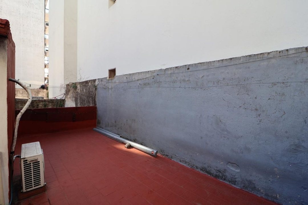 PH EN VENTA 4 AMBIENTES CON PATIO Y TERRAZA PROPIA