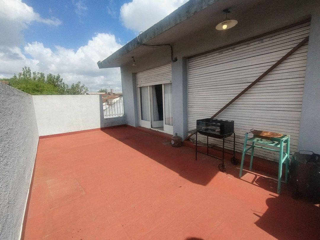 Casa, Venta, 2 Familias, Cochera, Local, Merlo
