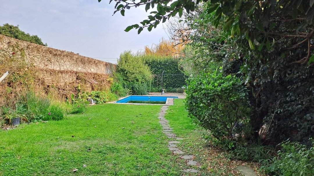 EXCELENTE CASA EN LOTE DE 9MTS FTE X 64MTS FONDO