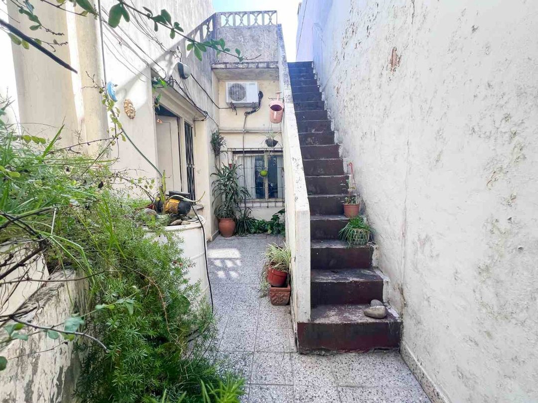 PH 3 AMBIENTES CON TERRAZA A REFACCIONAR