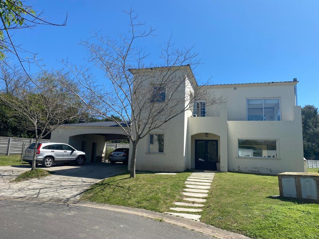 VENTA DE CASA 6 AMBIENTES EN SAN MATIAS, PBA