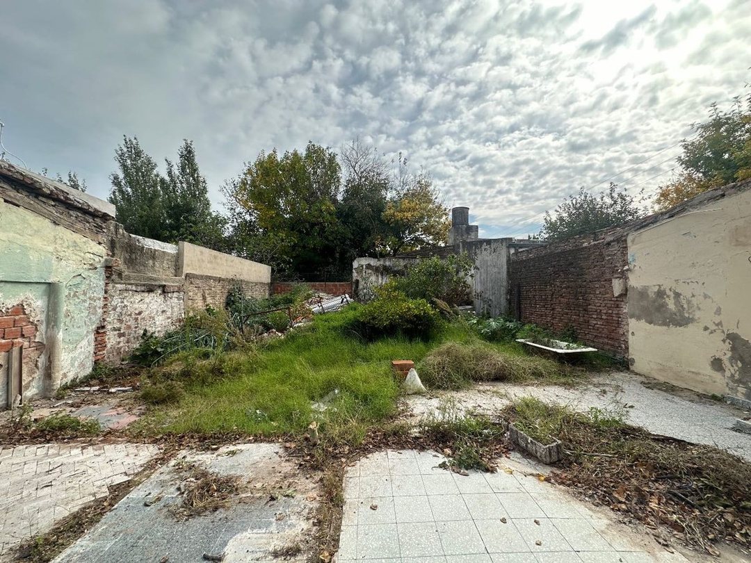 LOTE EN VENTA LA PLATA 200M2