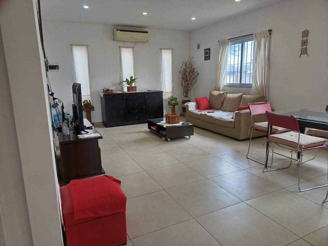 VENTA CASA 3 AMBIENTES LAGUNA MONTE FONDO LIBRE