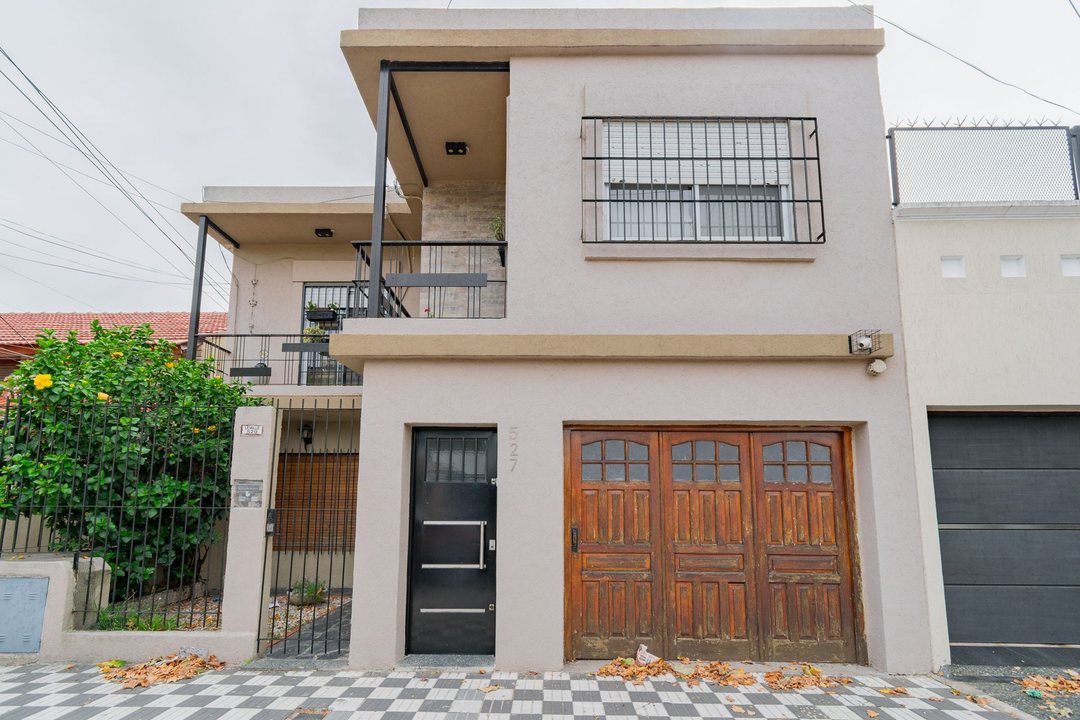 VENTA PH 3 AMBIENTES BERNAL APTO CREDITO