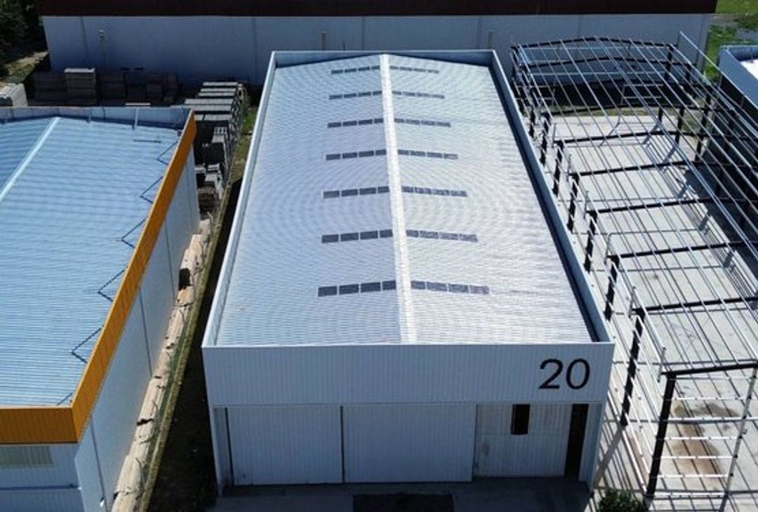 ALQUILO NAVE INDUSTRIAL EN POLO 52 DE 900 M2