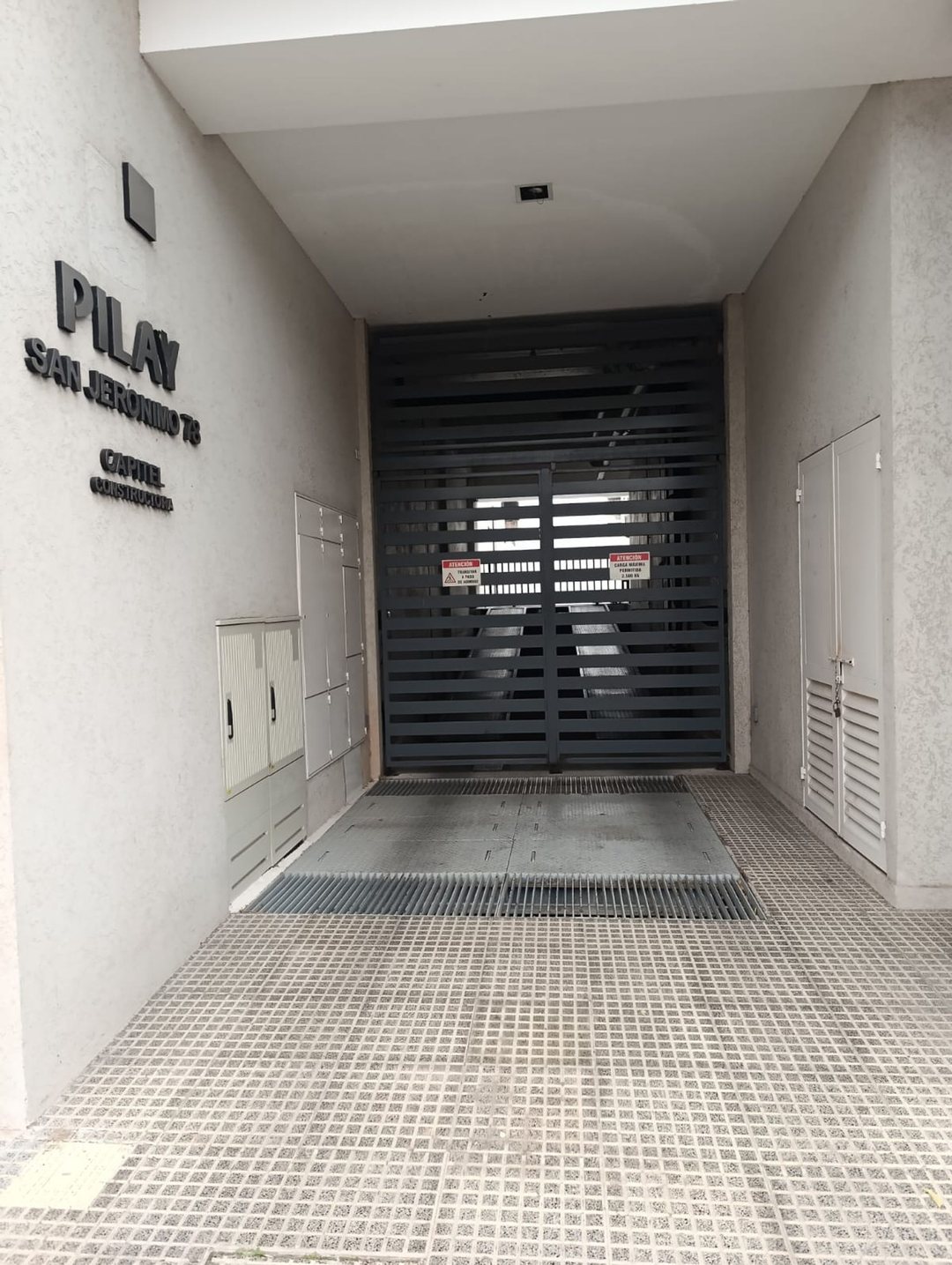 COCHERA BARRIO SUR - ZONA LEGISLATURA
