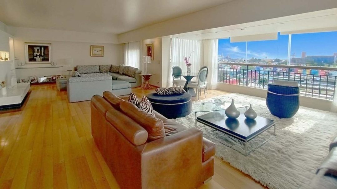 Venta 5 amb Retiro Torre Cochera doble Amenities
