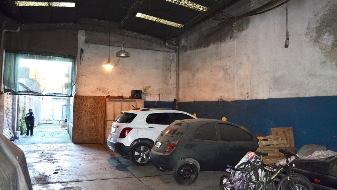 Venta Galpon deposito con vivienda Villa Soidati