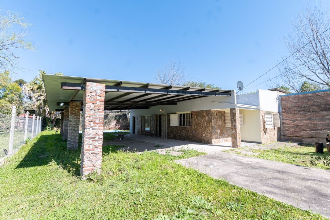 Se vende casaquinta en Altos del Sauce!