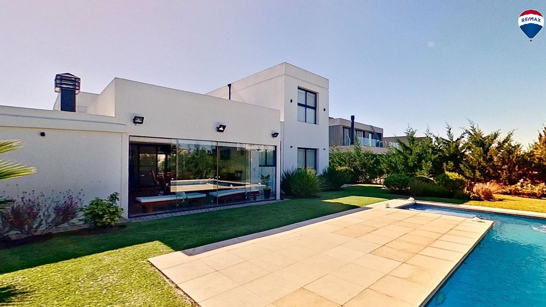 VENTA CASA 4 AMBIENTES PILETA CANNING LA ALAMEDA