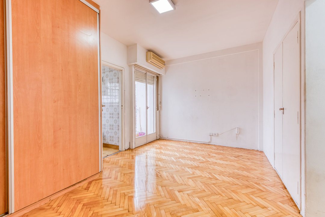 VENTA MONOAMBIENTE EN FLORES