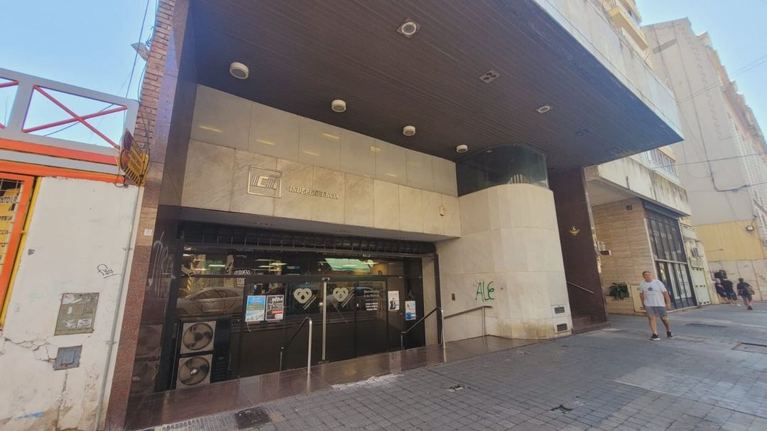 VENTA - LOCAL COMERCIAL OFICINAS - 12 AMBIENTES