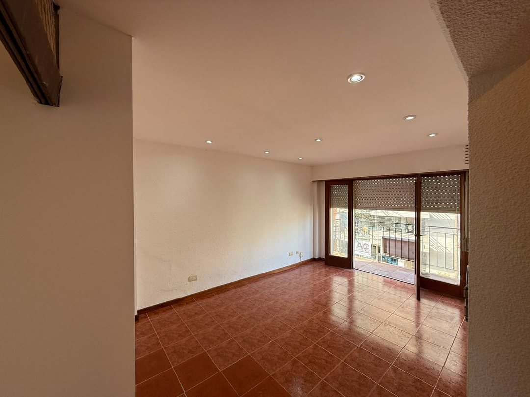 DEPARTAMENTO 2 AMBIENTES CON BALCON AL FRENTE
