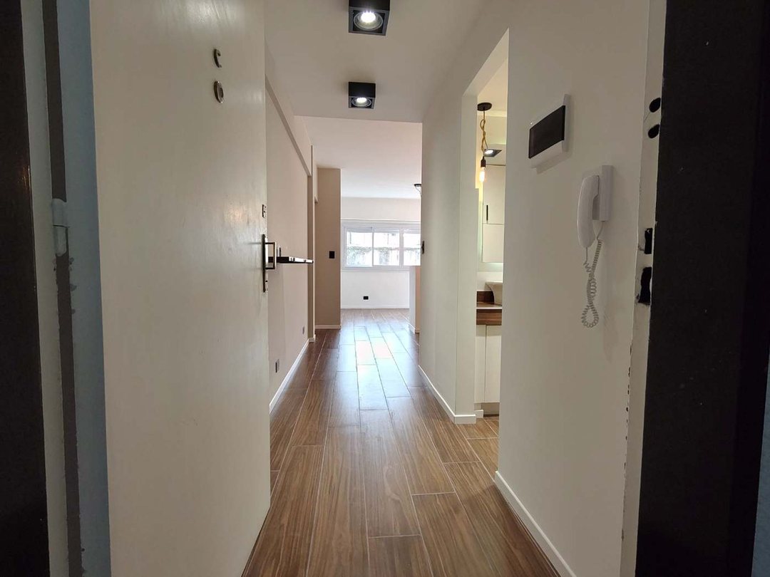 VENTA 1 Amb Junín 977 piso 8° Recoleta REMODELADO