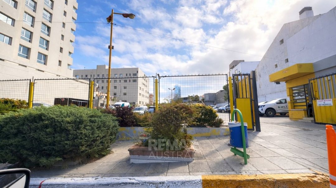 TERRENO CON SALIDA A DOS CALLES CENTRO COMODORO