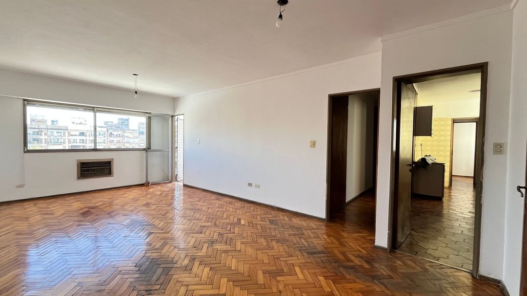 DEPARTAMENTO 2 DORMI CENTRO - BALCON
