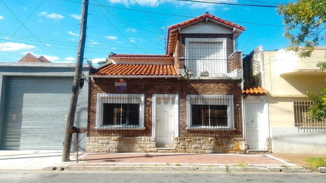 VENTA CASA VALENTIN ALSINA