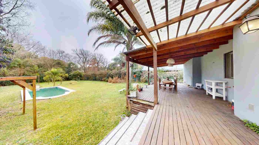 CASA 4 AMBIENTES PLAYROOM PISCINA EL CAZADOR