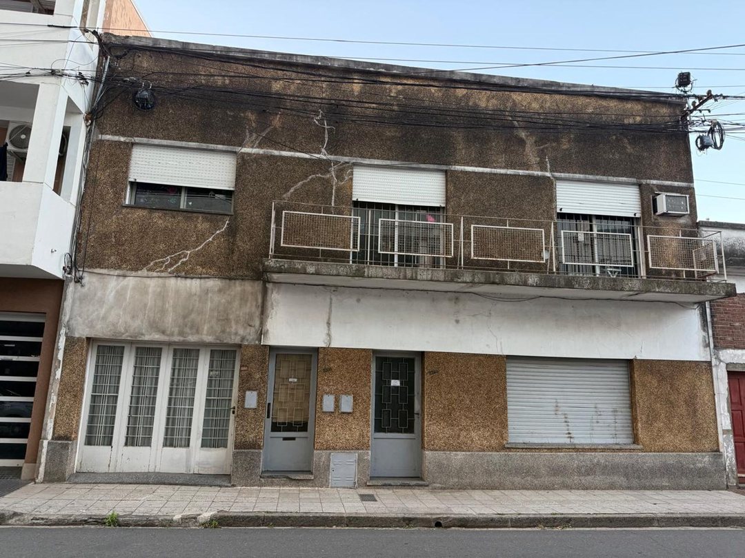CASA+PLANTA ALTA+LOCAL COMERCIAL EN BARRIO CENTRO