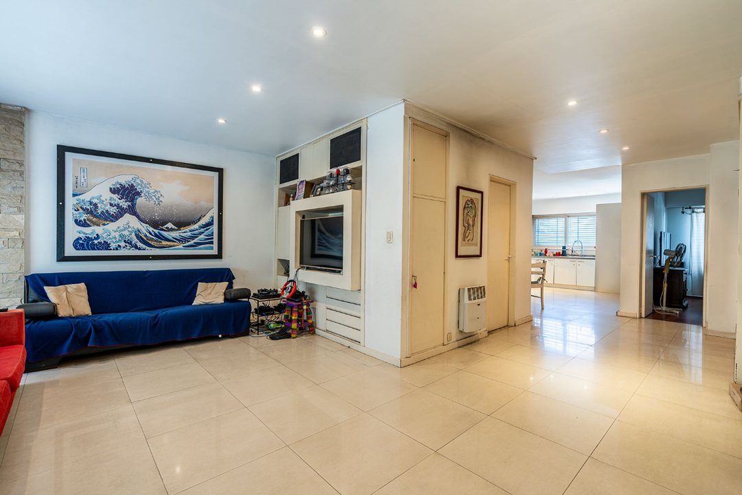 VENTA CASA PA CON COCHERA , LOCAL Y TALLER QUILMES