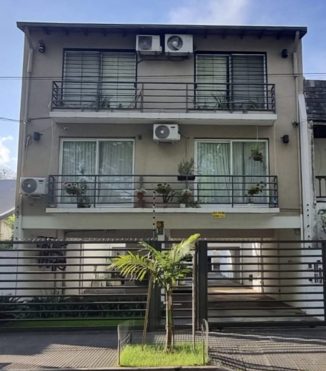PROPIEDAD DESTACADA! DEPARTAMENTO 3 AMB C/COCH