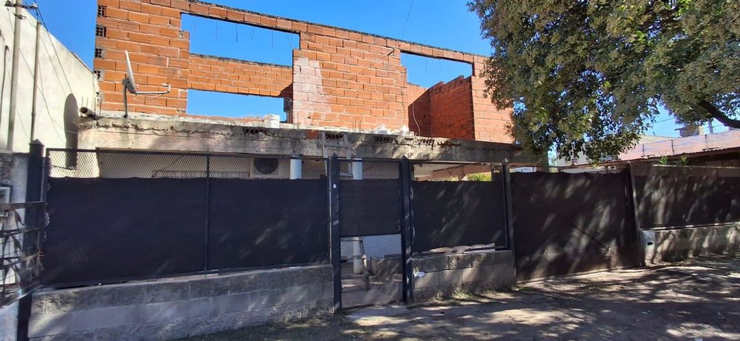 CASA 4 AMB+LOCAL+CONSTRUCCIÓN EN SAN MIGUEL, PATIO