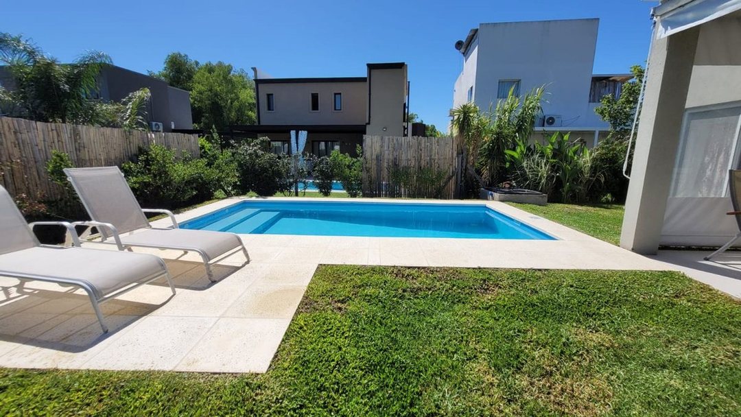 Alquiler casa 4 amb pil coch Barrio Cerrado Pilar